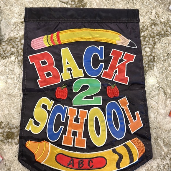 HUGE Lot of 15 Garden Flags All Seasons & Holidays - Picture 13 of 16